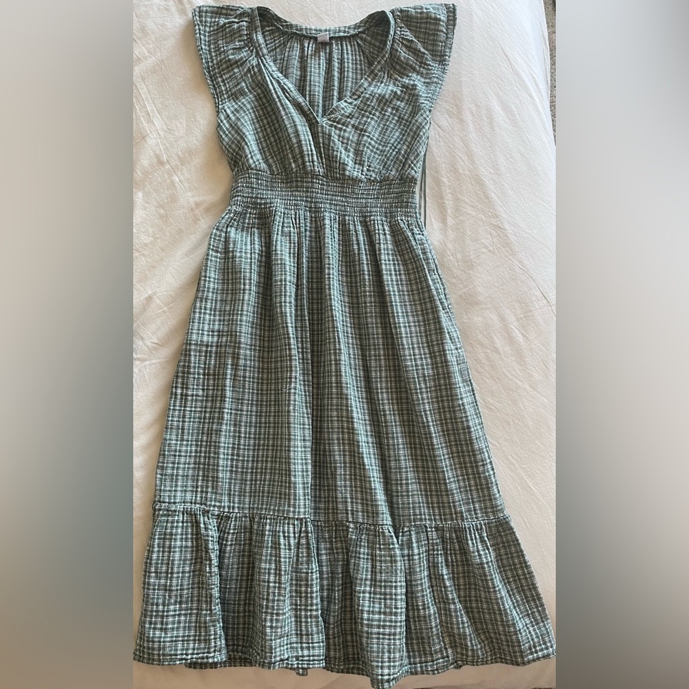 Old navy maxi olive green plaid dress size medium condition like new